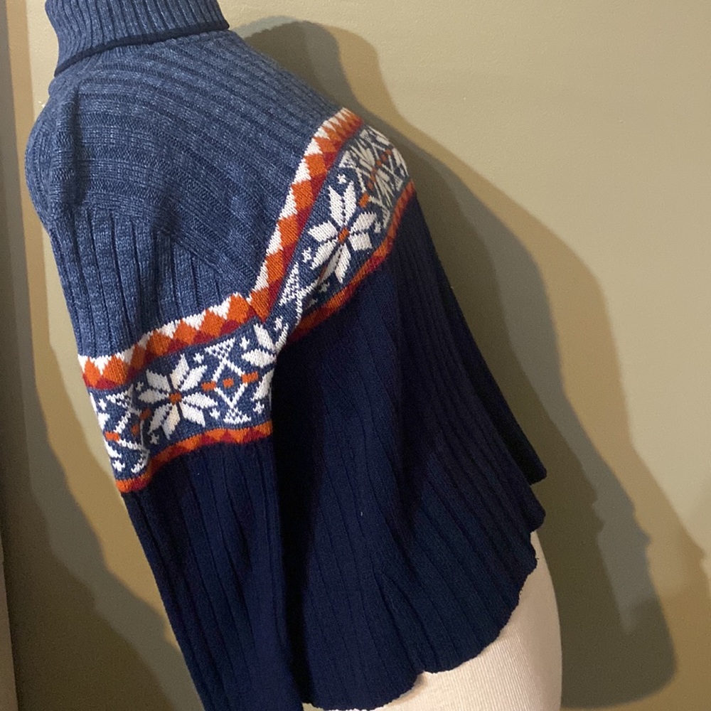 Sweater - Picture 3 of 5